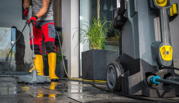 Commercial Pressure Cleaning in Ormond Beach